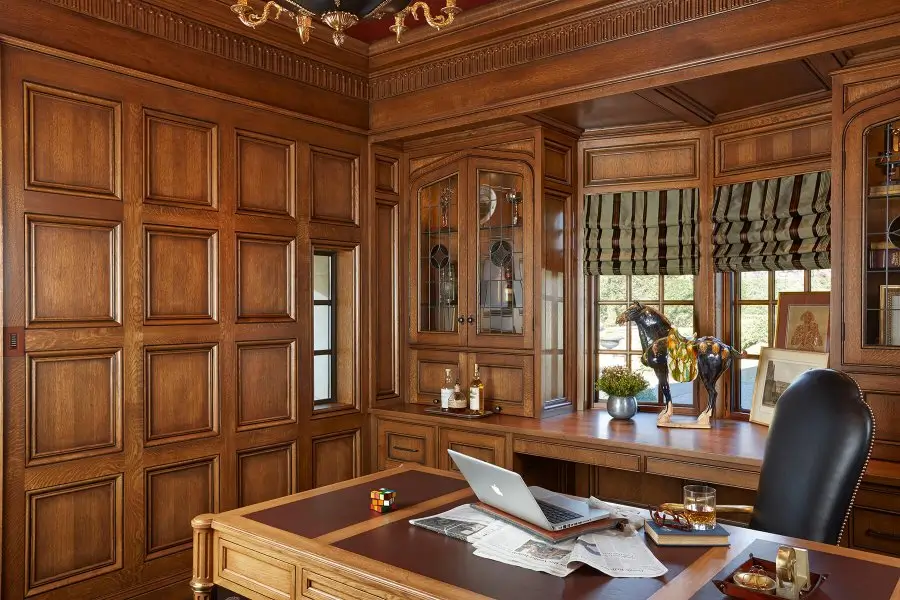 Кабинет из красного дерева